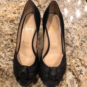 christian louboutin black women’s heels